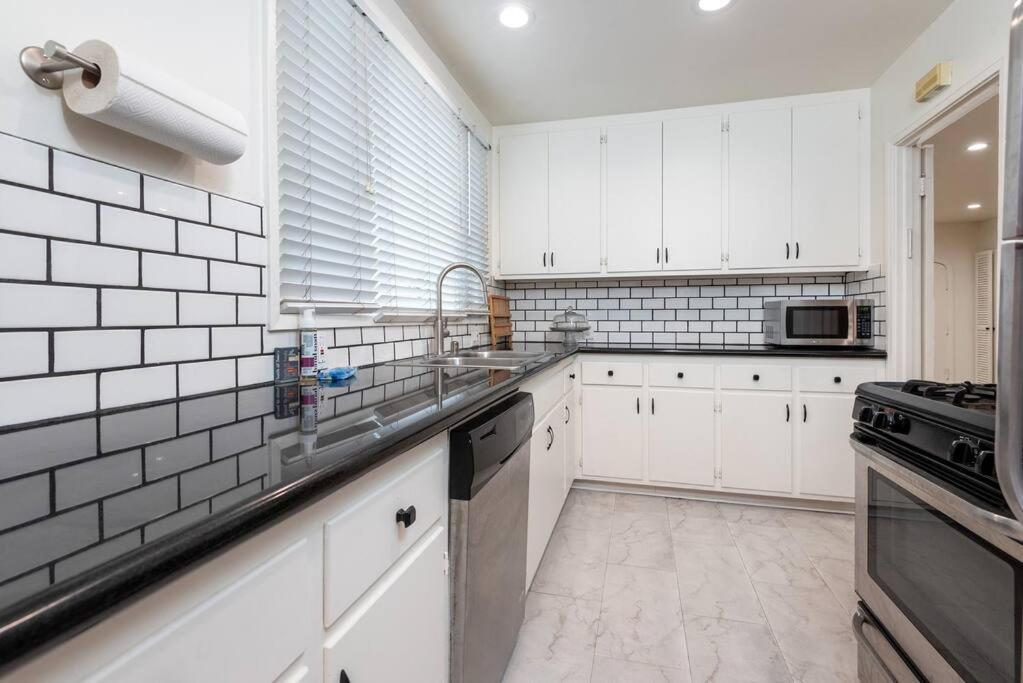 Holiday home Glamorous West Hollywood Gem